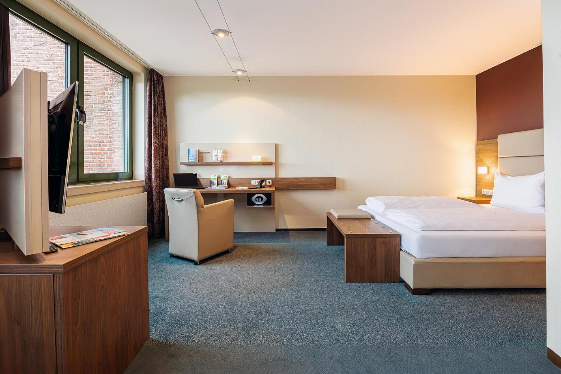 Genohotel Forsbach Rosrath Exterior photo